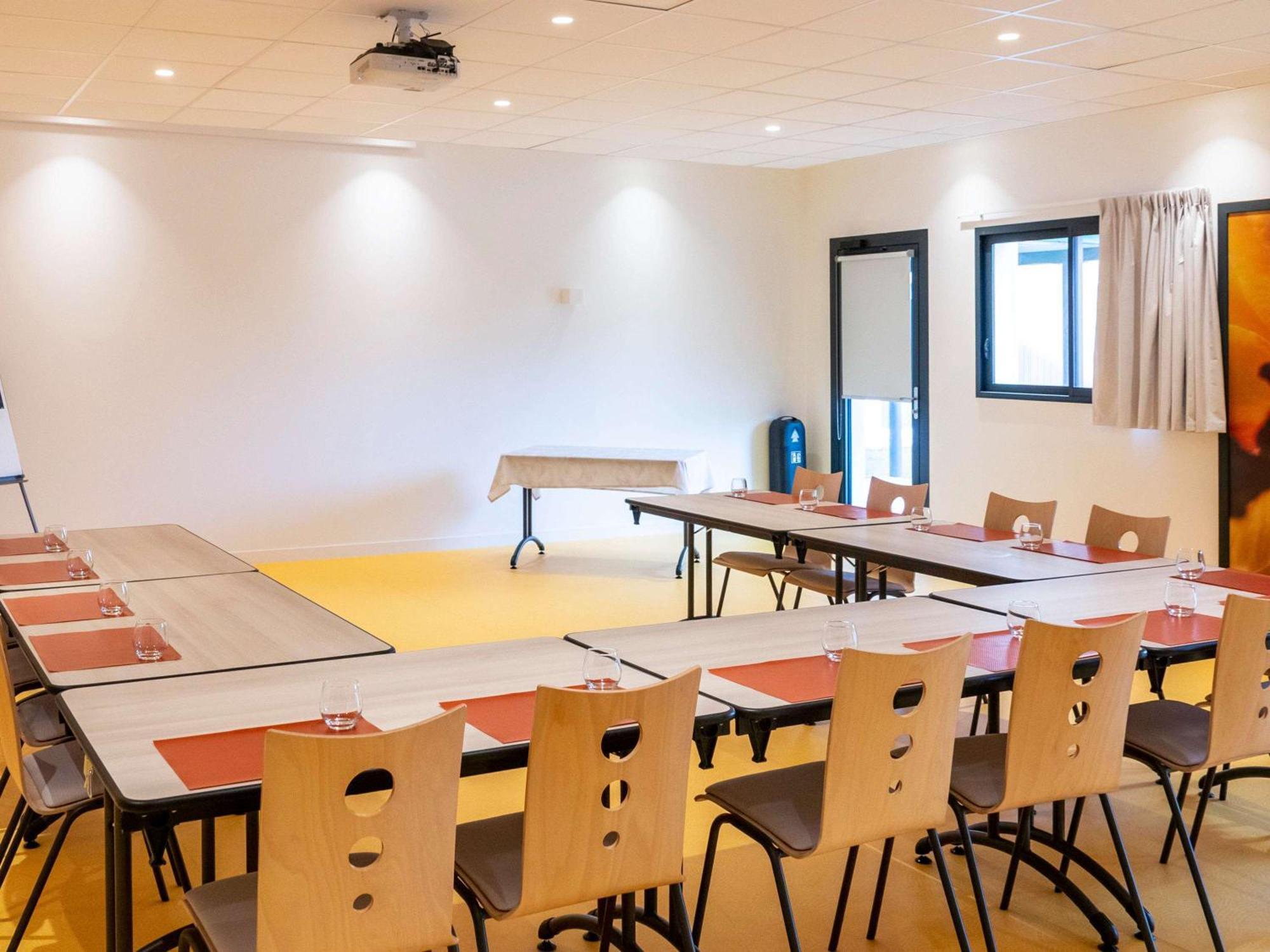 Ibis Styles Fougeres Hotel Beauce Luaran gambar